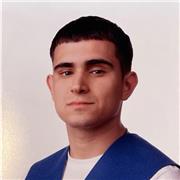 Responsable, atento y apto para clases de primaria